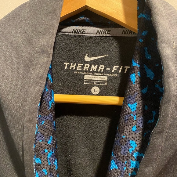 Nike Therma-Fit Hoodie - Picture 3 of 5